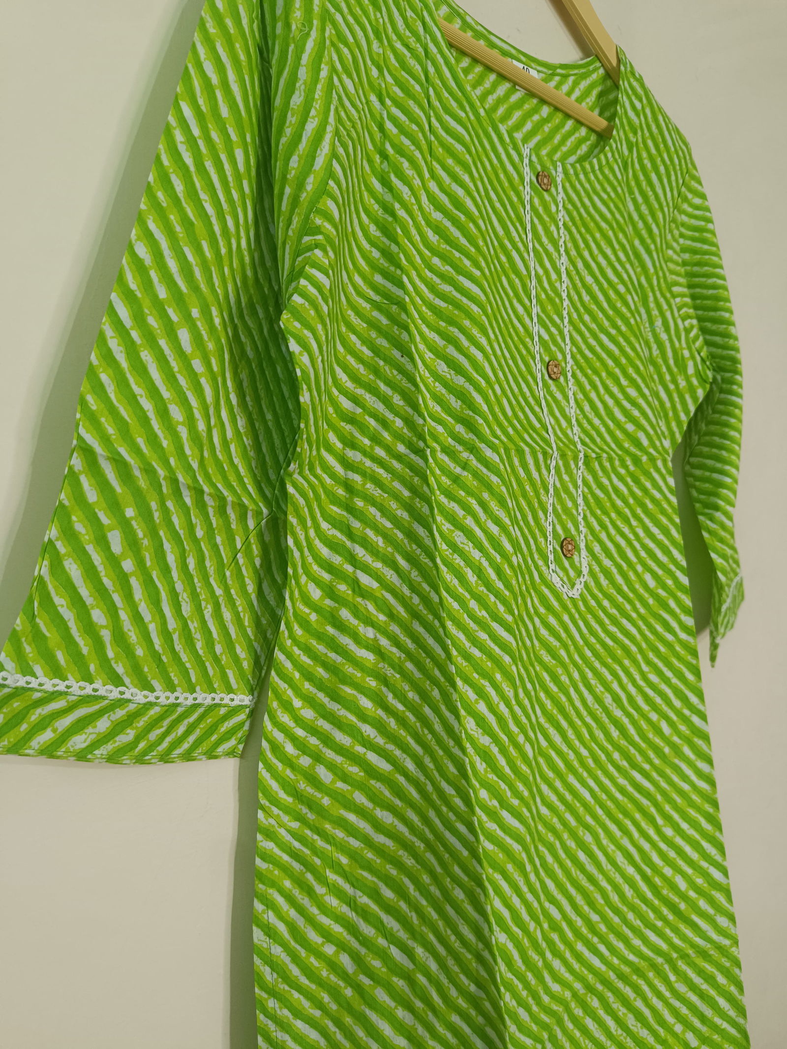 LEHARIYA SINGLE KURTI GREEN
