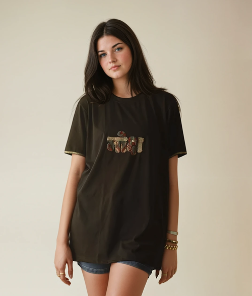Handmade Appliqué Tshirt  Image