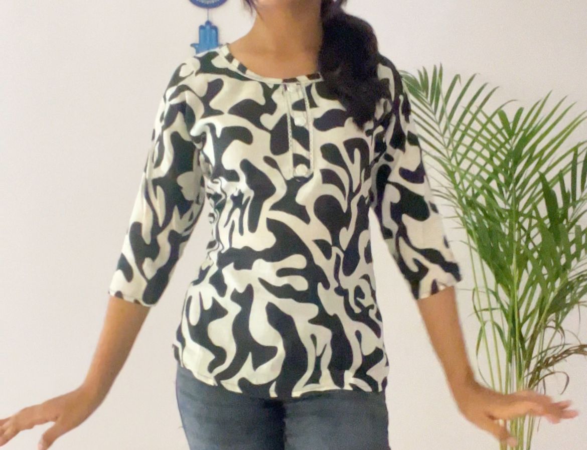 Womens Short Kurti Image